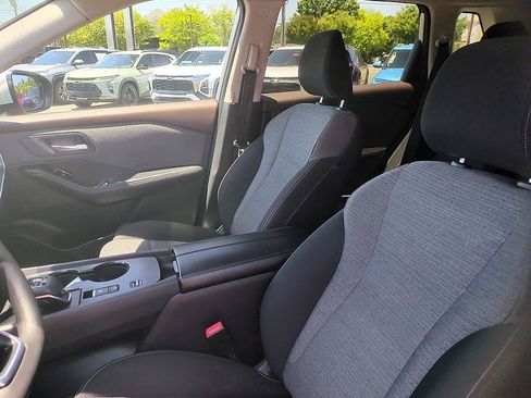 Used 2023 Nissan Rogue SV FWD image 14
