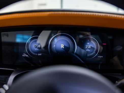 Used 2024 Rolls-Royce Spectre w/ Spectre Launch Package AWD/4WD image 45