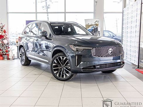 Used 2025 Volvo XC90 B6 Plus image 6