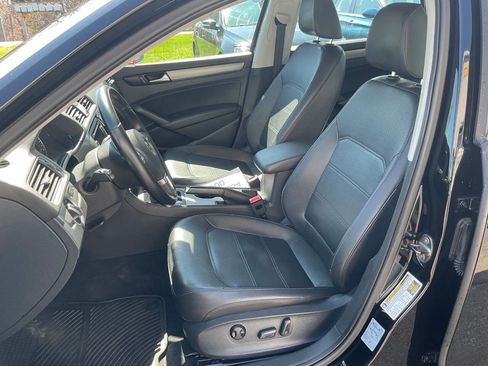 Used 2014 Volkswagen Passat 2.5 SE image 13