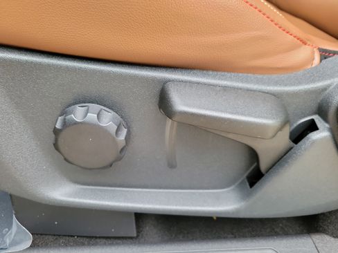 Used 2024 Ford Bronco Heritage Edition image 9