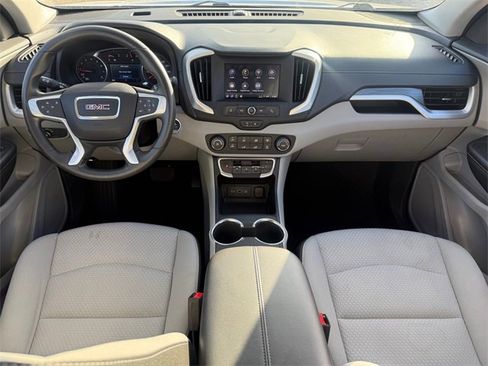 Used 2024 GMC Terrain SLE image 26