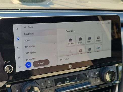 Used 2024 Toyota Grand Highlander Limited image 27