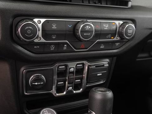 New 2026 Jeep Gladiator Sport image 25