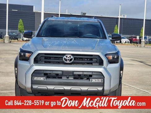 Used 2025 Toyota 4Runner SR5 image 2