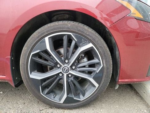 Used 2023 Nissan Altima 2.5 SR AWD/4WD image 14
