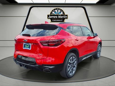 Certified 2023 Chevrolet Blazer RS w/ Driver Confidence II Package FWD image 4