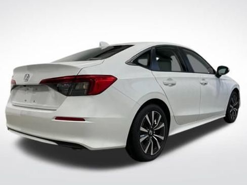 Used 2024 Honda Civic EX image 6