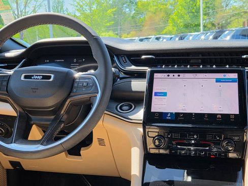 Used 2023 Jeep Grand Cherokee 4WD 4xe image 63