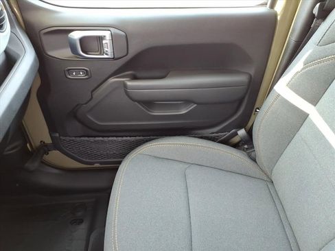 New 2026 Jeep Gladiator Sport image 30