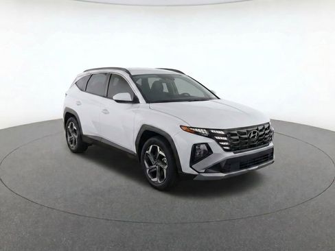 Certified 2025 Hyundai Tucson SEL FWD image 2