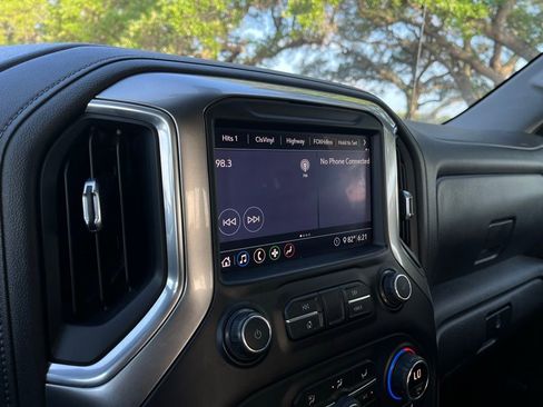 Used 2020 Chevrolet Silverado 1500 RST w/ Texas Edition image 18