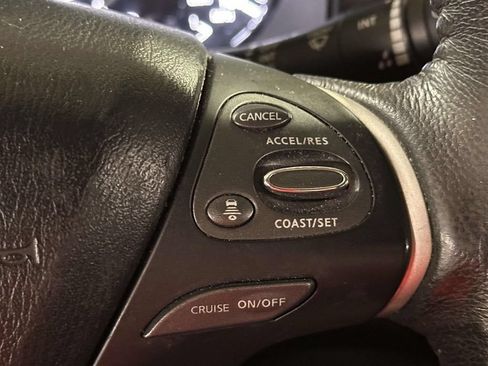 Used 2020 Nissan Pathfinder SL w/ Cargo Package AWD/4WD image 25