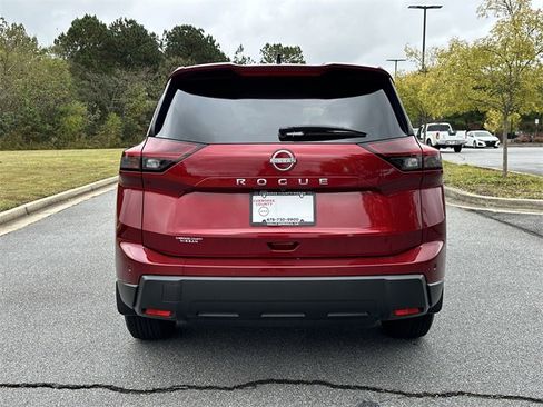 Certified 2025 Nissan Rogue S image 5