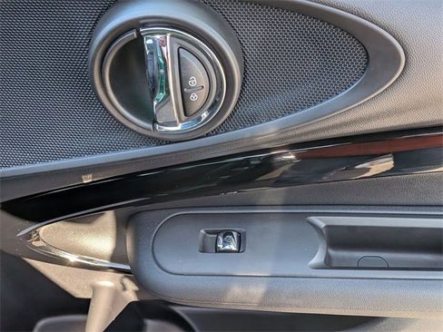 Used 2024 MINI Cooper Clubman S w/ Signature Upholstery Package image 35