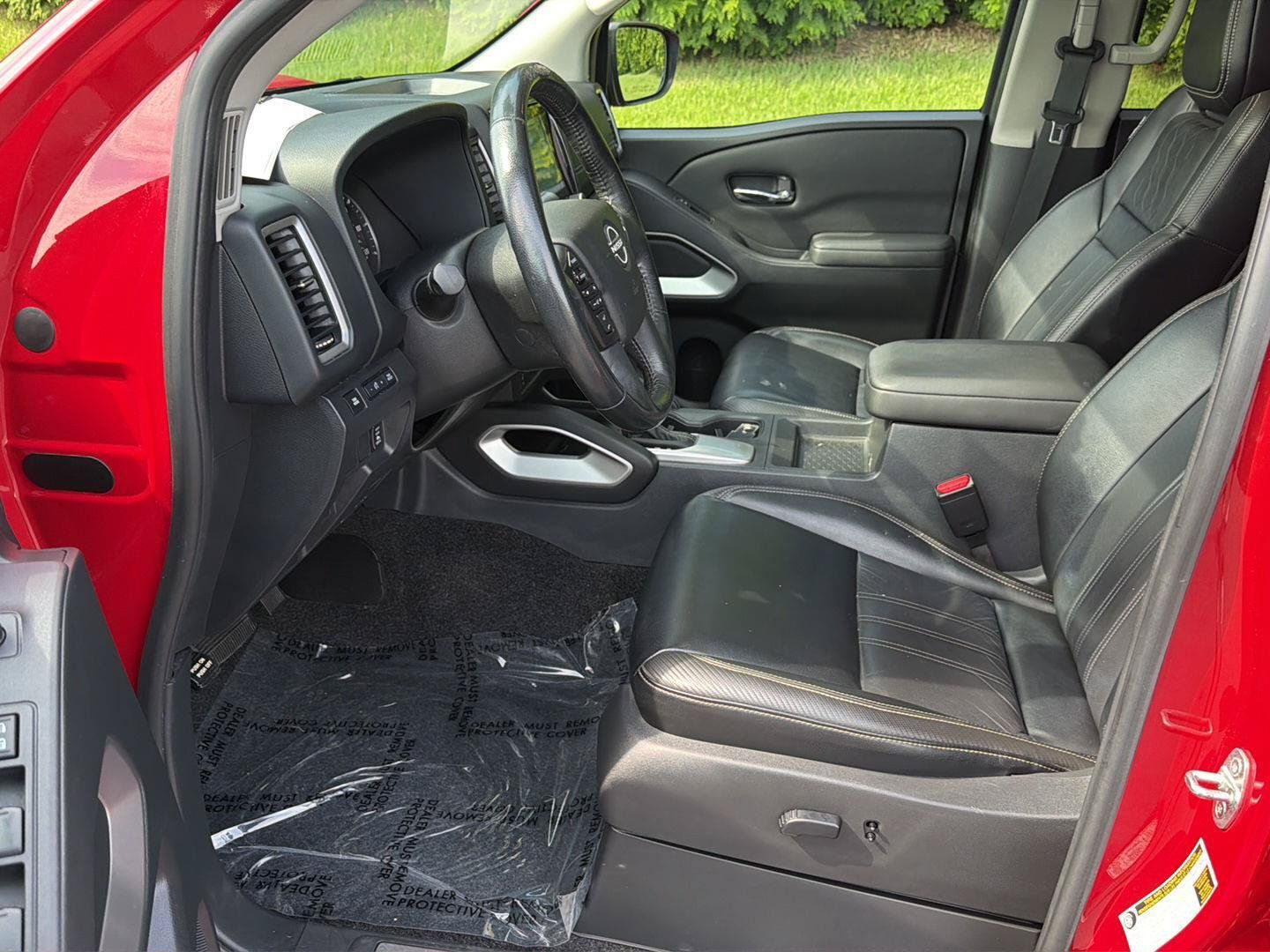 Used 2022 Nissan Frontier SV w/ SV Premium Package RWD image 9