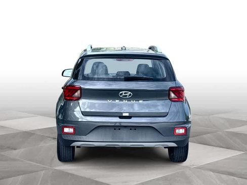 Used 2025 Hyundai Venue SEL FWD image 7