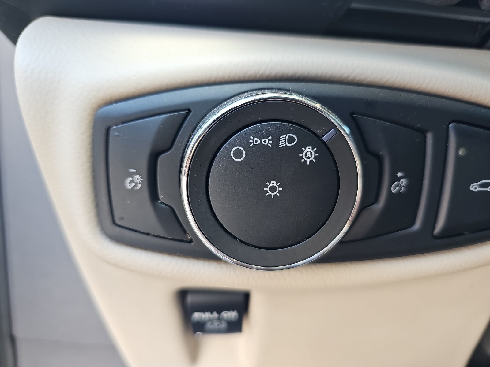 Used 2017 Lincoln MKX Reserve AWD/4WD image 36