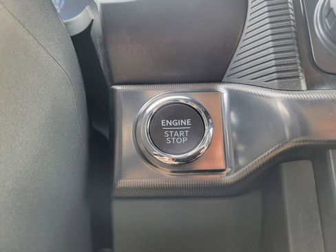 Used 2025 Ford F150 Raptor AWD/4WD image 23