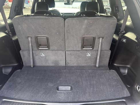 Used 2025 Jeep Grand Cherokee L Laredo image 5