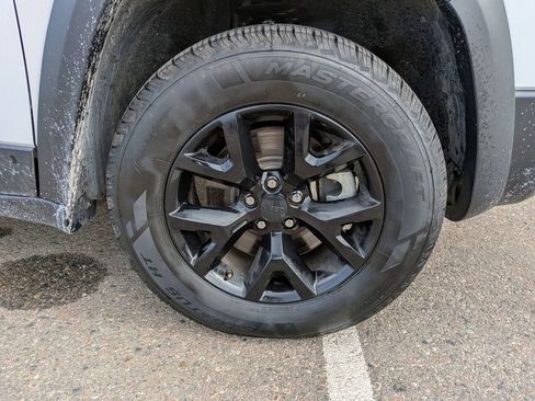 Used 2022 Jeep Cherokee Trailhawk image 31