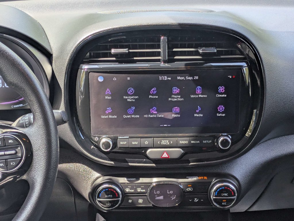 Used 2023 Kia Soul S FWD image 15