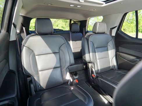 Used 2021 Chevrolet Traverse High Country AWD/4WD image 39