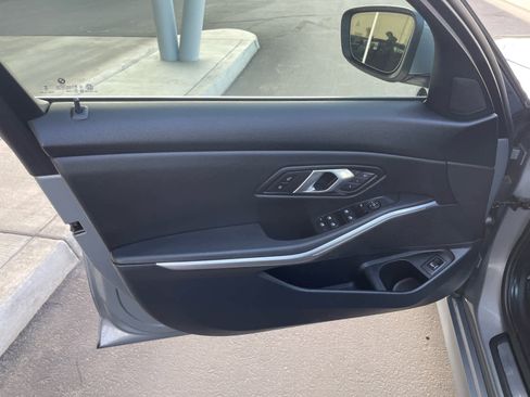 Used 2025 BMW 330i Sedan image 14