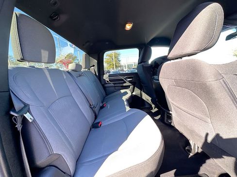 Used 2024 RAM 2500 Big Horn image 25