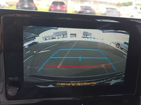 Used 2023 Toyota Corolla SE FWD image 20