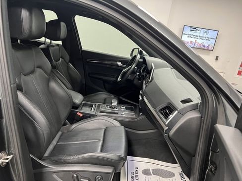 Used 2018 Audi SQ5 Prestige w/ Prestige Package image 61