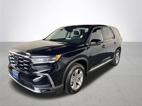 Used 2025 Honda Pilot EX-L image 2