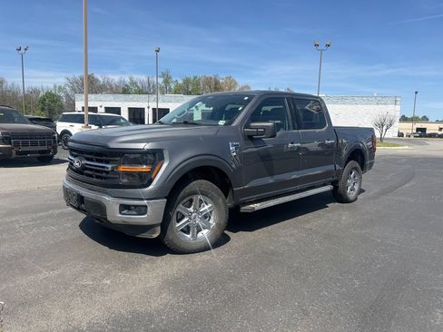 Used 2025 Ford F150 XLT w/ Equipment Group 301A Standard AWD/4WD image 12