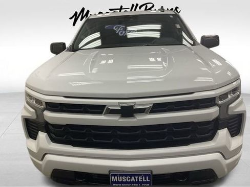 Used 2024 Chevrolet Silverado 1500 RST image 2