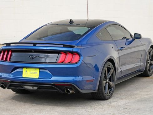 Used 2022 Ford Mustang Coupe w/ Black Accent Package RWD image 37