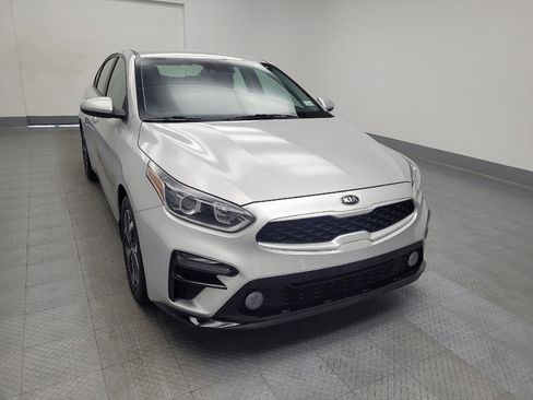 Used 2019 Kia Forte LXS image 14