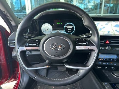 Used 2023 Hyundai Elantra Limited FWD image 22