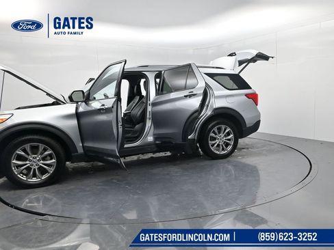 Used 2023 Ford Explorer Limited AWD/4WD image 64
