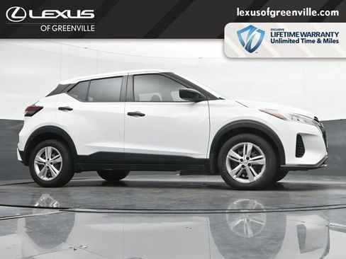 Used 2024 Nissan Kicks S FWD image 31