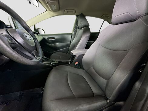 Used 2021 Toyota Corolla LE image 21