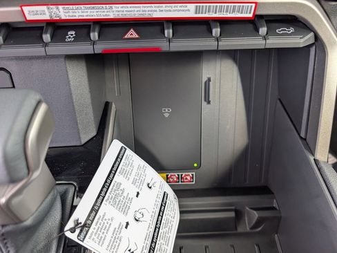 New 2026 Toyota Tundra Limited AWD/4WD image 19