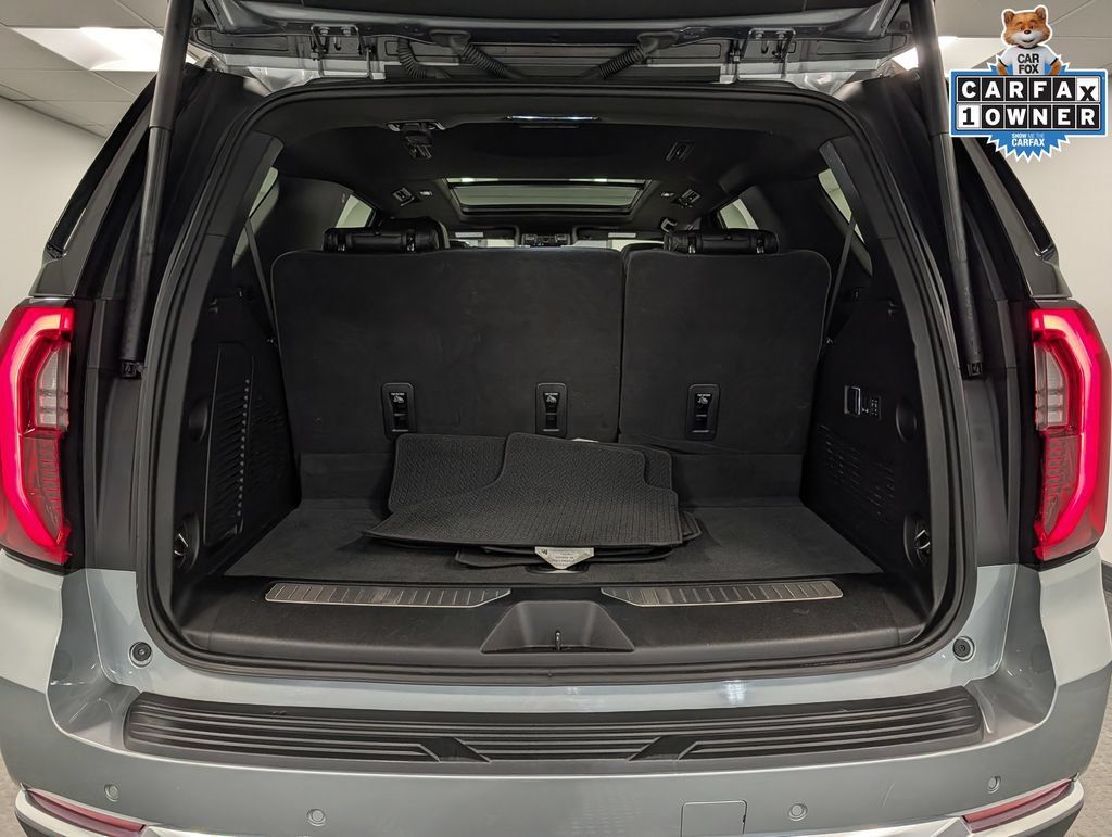 Used 2025 GMC Yukon Denali w/ Sun & Power Step Package AWD/4WD image 24