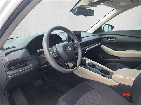 Used 2023 Honda Accord LX image 9
