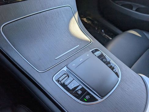 Used 2022 Mercedes-Benz GLC 300 4MATIC image 18