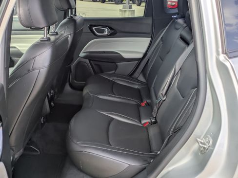 Used 2025 Jeep Compass Limited AWD/4WD image 10