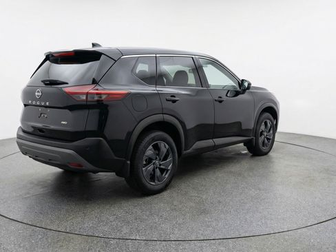 Used 2025 Nissan Rogue SV image 9