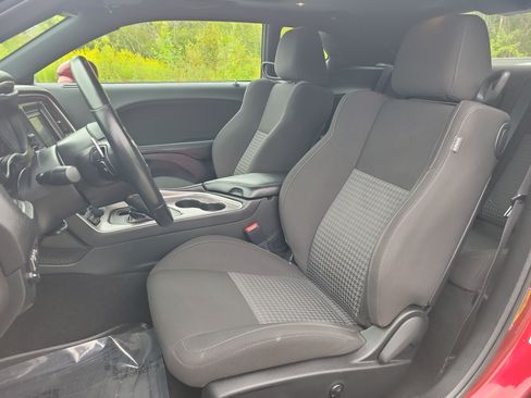 Used 2021 Dodge Challenger GT w/ Blacktop Package AWD/4WD image 14