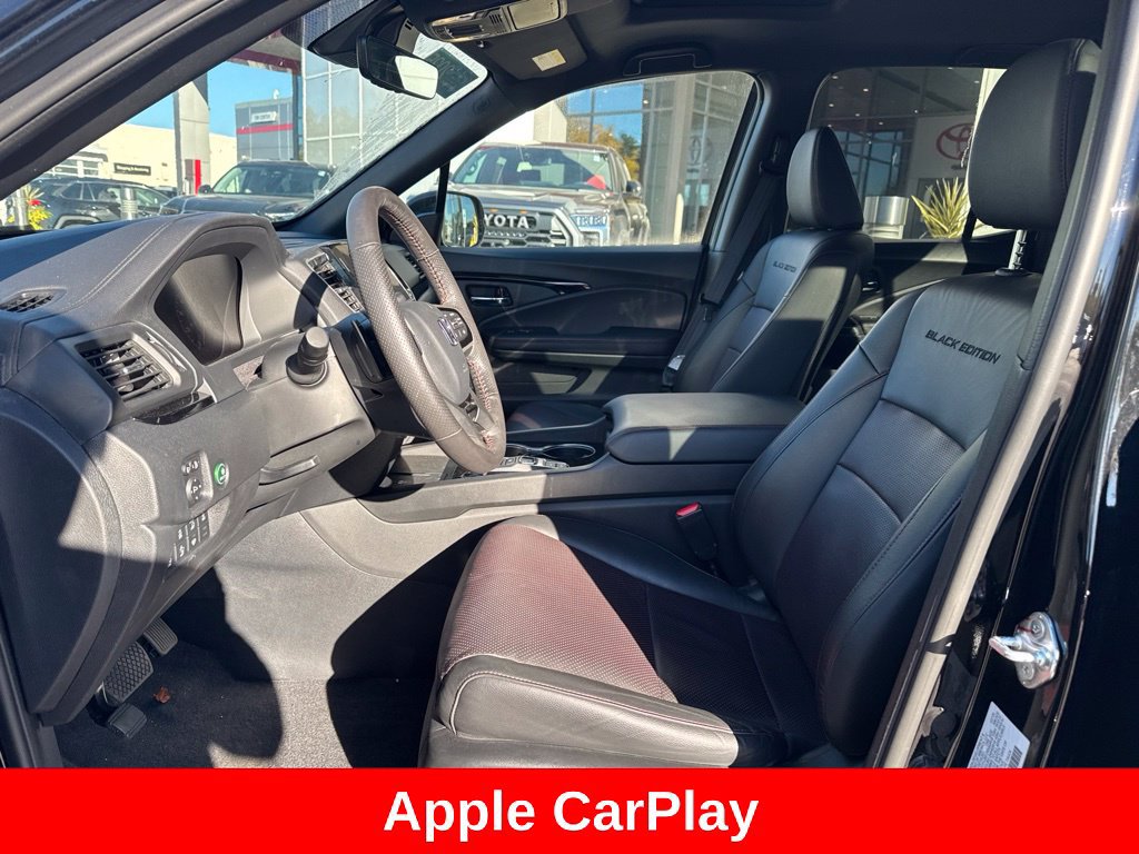 Used 2025 Honda Ridgeline Black Edition image 10