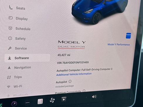Used 2022 Tesla Model Y Performance AWD/4WD image 24
