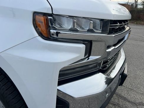 Used 2020 Chevrolet Silverado 1500 LT w/ Convenience Package image 22